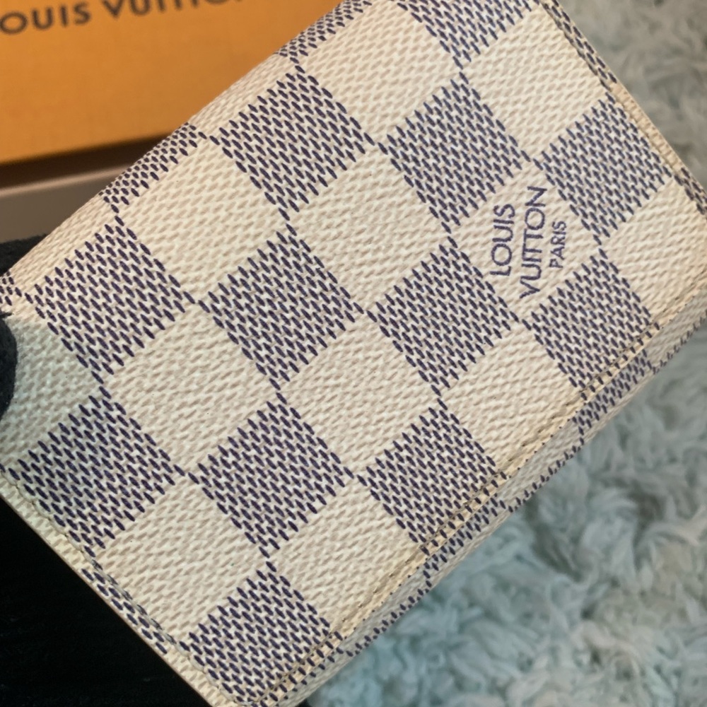 Azure Cardholder - Picture 4 of 9